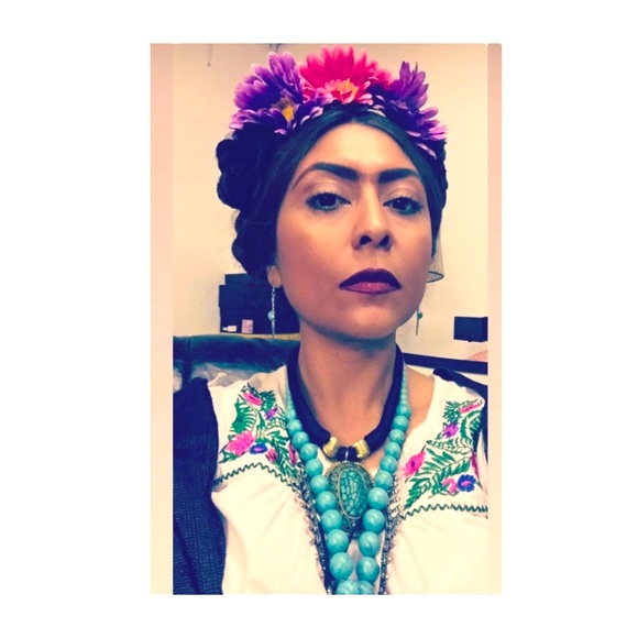 Meet your Posher, Glo - Picture 3 of 4